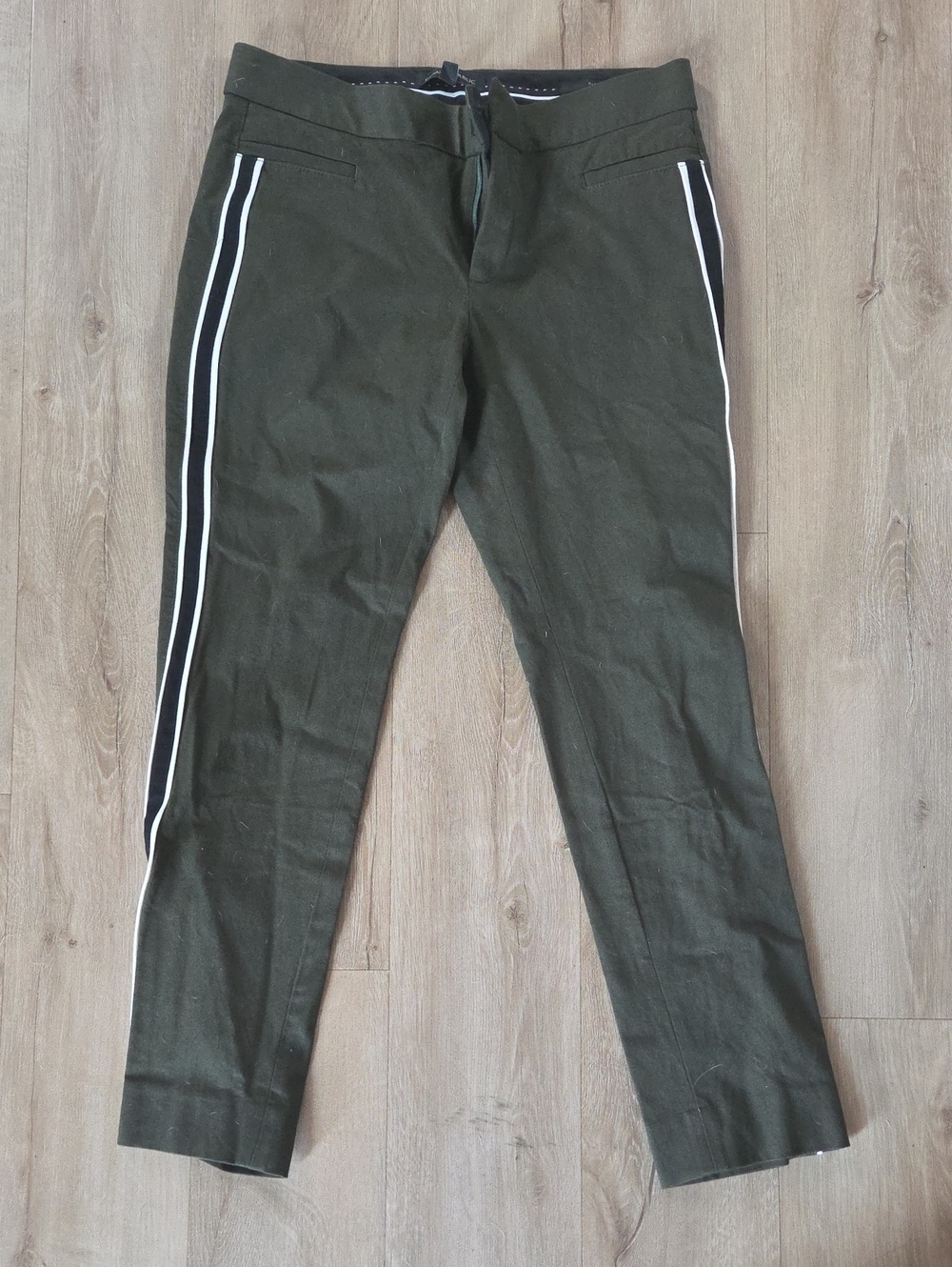 Banana Republic “Sloan” Olive Trousers with White Accents